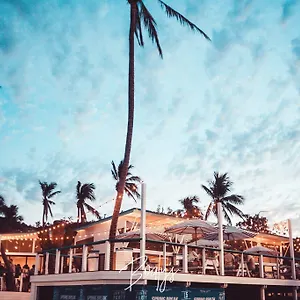 Base Airlie Hostel Airlie Beach